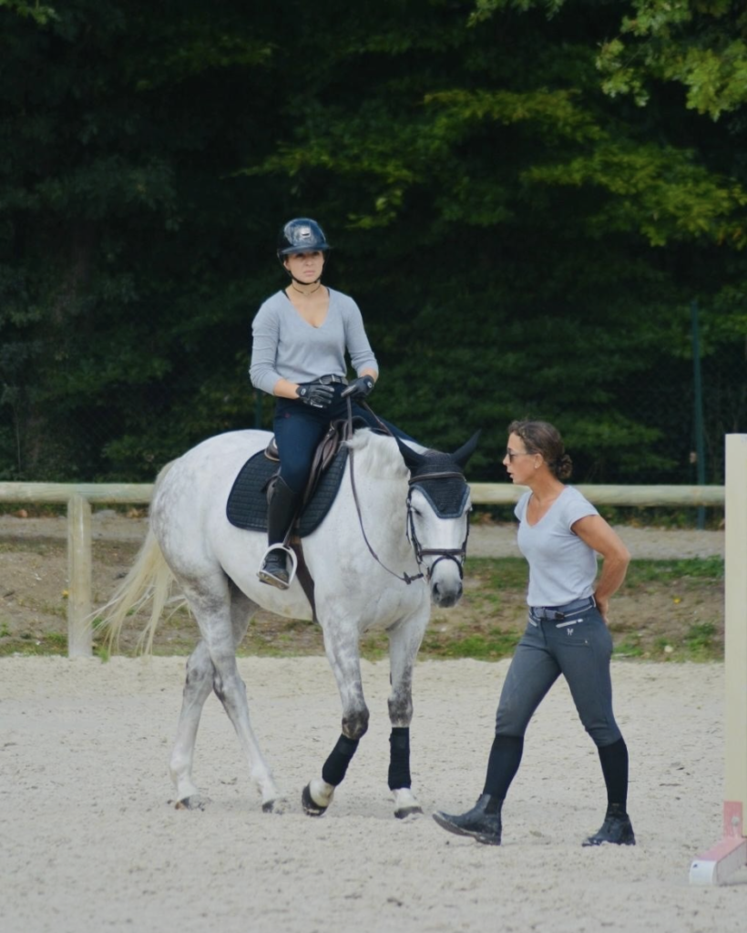 Cours d'équitation, pour tous, tous les niveaux.